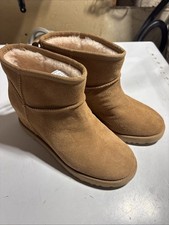 Ugg women classic for sale  Cheshire