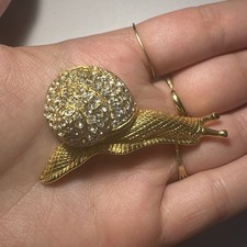 Broche escargot doré d'occasion  Andernos-les-Bains