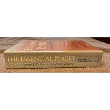 THE ESSENTIAL PIAGET By Jean Piaget & Howard E. Gruber paperback book comprar usado  Enviando para Brazil