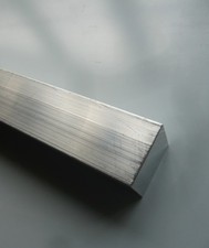 Barre carrée aluminium d'occasion  Viry