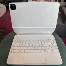 Apple Magic Keyboard iPad Pro 11" 1ª-4ª Geração e Air 5ª/6ª (M2) MJQJ3LL/A Branco comprar usado  Enviando para Brazil