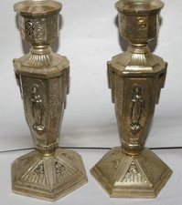 Paire bougeoirs religieux d'occasion Paire bougeoirs religieux d'occasion  France