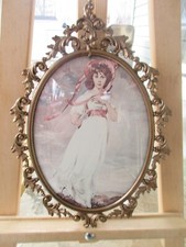 #3B Vintage Italiano Lady Ornate estrutura de metal vitoriana convexa 13"x 9" comprar usado  Enviando para Brazil