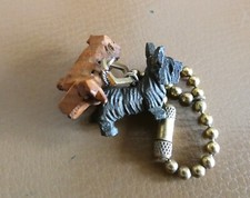 Ancien porte cle d'occasion  Jœuf