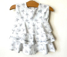 Adorable robe bébé d'occasion  Paris XV