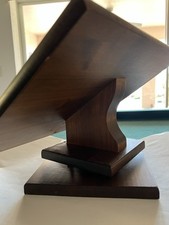 Solid Wood Podium Table Top Spins On Base Ledge Bible Holder Cook Book, usado comprar usado  Enviando para Brazil