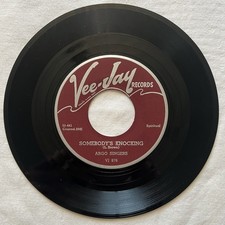 Argo Singers on Vee-Jay “Somebody’s Knocking” rare gospel 7” record  comprar usado Argo Singers on Vee-Jay “Somebody’s Knocking” rare gospel 7” record  comprar usado  Enviando para Brazil
