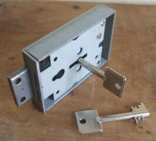 Ebo cabinet lock d'occasion  Expédié en Belgium