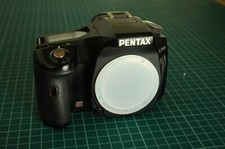 Fotocamera reflex digitale usato  Valmozzola