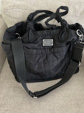Bolsa de fraldas acolchoada MARC by Marc Jacobs para bebê preta Duffle Travel Carry All  comprar usado  Enviando para Brazil