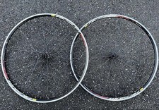 Conjunto de rodas dianteiras e traseiras Mavic Aksium 700C Clincher, usado comprar usado  Enviando para Brazil