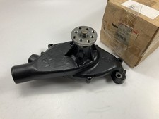 Bomba de água do motor TRW FP1438 para 1965-1972 Chevrolet 396 402 427 454-V8 comprar usado  Enviando para Brazil