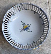 Corbeille ajourée faience d'occasion  Aix-en-Provence-