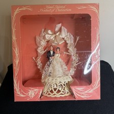 Decoração de bolo de casamento vintage década de 1950 noiva e noivo flecha e furo na caixa  comprar usado Decoração de bolo de casamento vintage década de 1950 noiva e noivo flecha e furo na caixa  comprar usado  Enviando para Brazil