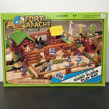 Log building set for sale  Saint George