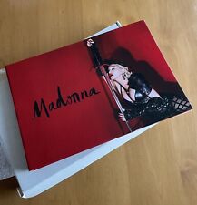 Livro VIP Madonna Rebel Heart Tour! Inserções novas e numeradas com COA e inserções! Novo na caixa, usado comprar usado  Enviando para Brazil