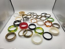 Lote antigo de 32 pulseiras mistas de plástico madeira metal bracelete Art Deco #1 comprar usado Lote antigo de 32 pulseiras mistas de plástico madeira metal bracelete Art Deco #1 comprar usado  Enviando para Brazil