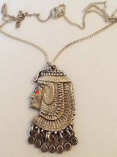Collier pendentif rétro d'occasion  Bonneuil-Matours