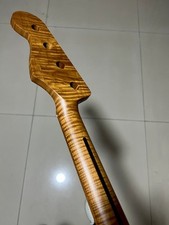 Collo basso elettrico usato  Spedire a Italy
