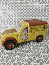 Boite tirelire tole d'occasion Boite tirelire tole d'occasion  Le Faouët