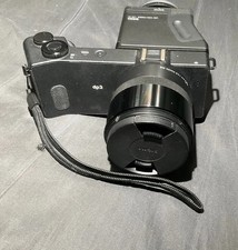 Fotocamera digitale sigma usato  Spedire a Italy