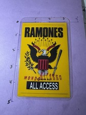 Ramones Comemorative 1992 Mondo Bizarro Tour Backstage, Pass, And Lanyard comprar usado  Enviando para Brazil