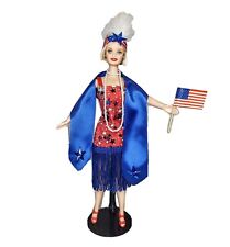 Usado, Boneca da moda exclusiva vestindo fantasia flapper década de 1920 decoração patriótica 4 de julho comprar usado  Enviando para Brazil