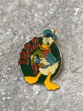 Disney store donald d'occasion  Expédié en Belgium