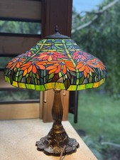 Abajur de mesa estilo Tiffany Poinsétia 2 luzes comprar usado  Enviando para Brazil