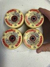 Rodas de skate Powell Peralta BONES 97A com rolamentos vermelhos – levemente montadas comprar usado  Enviando para Brazil
