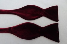 Self tie burgundy for sale  Mechanicsville