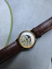 Montre ronde vintage d'occasion  Bonnelles