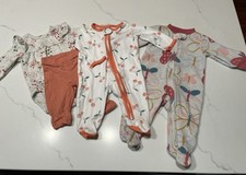 Lote de roupas de bebê Carters!!!! comprar usado Lote de roupas de bebê Carters!!!! comprar usado  Enviando para Brazil