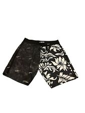 Shorts de prancha Rusty masculino tamanho 30 preto logotipo floral natação surf clássico comprar usado  Enviando para Brazil