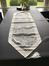 Eleganter tischläufer quasten gebraucht kaufen Eleganter tischläufer quasten gebraucht kaufen  Hamburg