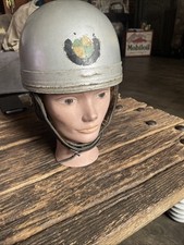 Ancien casque moto d'occasion  Saint-Pierre-du-Vauvray