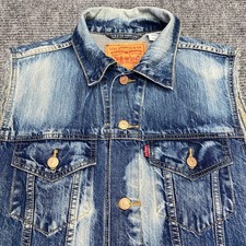 Levis distressed trucker d'occasion  Expédié en Belgium