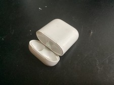 Apple airpods boitier d'occasion  Noisiel