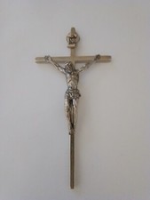 Crocifisso metallo 12 usato  Roma