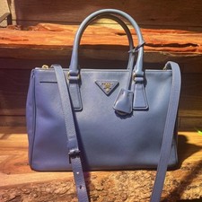 Beautiful prada saffiano for sale  Fleming Island