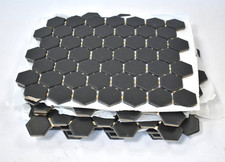 Lote de 11 ladrilhos hexagonais de cerâmica preta 1-1/2" unidades de diâmetro 10" x 12-1/2" comprar usado Lote de 11 ladrilhos hexagonais de cerâmica preta 1-1/2" unidades de diâmetro 10" x 12-1/2" comprar usado  Enviando para Brazil
