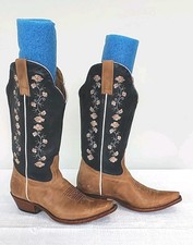 Women rodeo drive for sale  Haslett