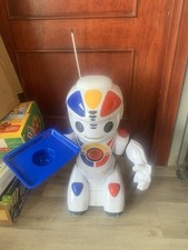 Emiglio robot giochi usato  Torrecuso