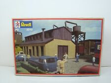 Revell 2010 usine d'occasion  Meung-sur-Loire