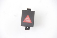 Hazard warning switch d'occasion  Expédié en Belgium