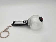 Chaveiro bastão leve BTS versão. 2 Mini Bomba do Exército 2018 Mercadorias Oficiais Lightstick com B comprar usado  Enviando para Brazil