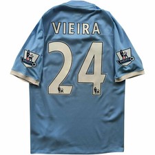 Camisa de futebol Umbro Manchester City 2010-11 casa Patrick Vieira tamanho P comprar usado  Enviando para Brazil