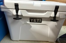 Yeti tundra hard for sale  Jackson