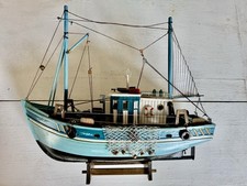 Barco de pesca de madeira totalmente montado aproximadamente 20x17”, usado comprar usado Barco de pesca de madeira totalmente montado aproximadamente 20x17”, usado comprar usado  Enviando para Brazil