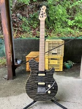 Guitarra elétrica Sterling by Music Man SUB Series AX3 acolchoada preta comprar usado  Enviando para Brazil